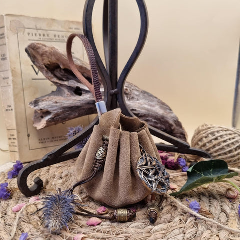 🜃 Bourse Artisanale Runique du Serpent Ancien
