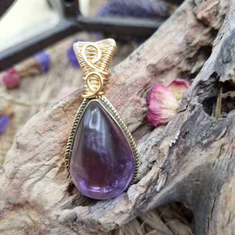 Pendentif Améthyste artisanal - Éclat d'ensorcelement