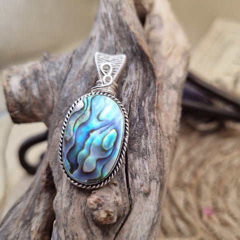 Pendentif Abalone Shell artisanal – Éclat des Mers