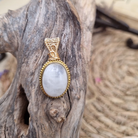 Pendentif Pierre de Lune Arc-en-Ciel (Péristérite) artisanal – Douceur de Lune