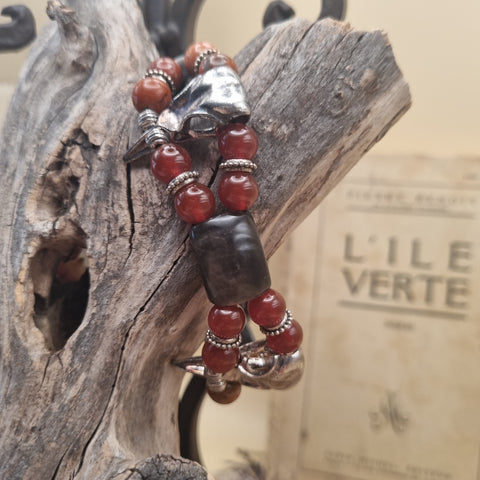 “Les Corbeaux du Feu Noir” – Bracelet double Cornaline, Jaspe rouge, Pierre de lave & Obsidienne argentée