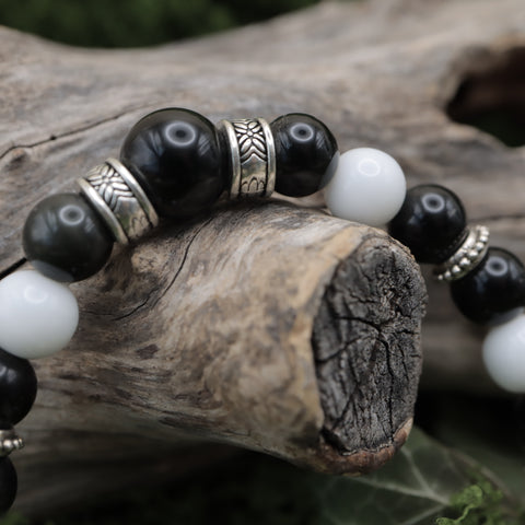 Bracelet de Halvyr — L’Équilibre du Clair et de l’Ombre