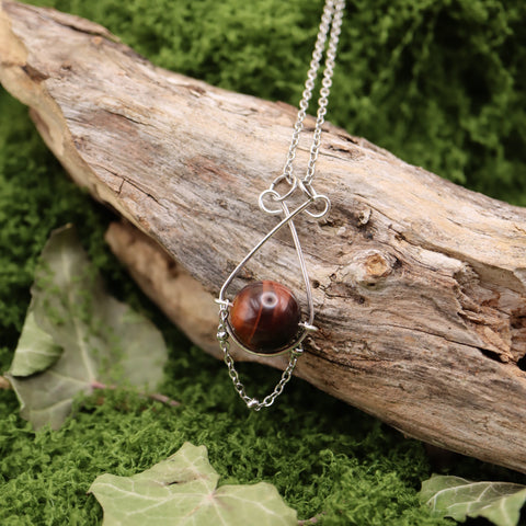 🔥 Pendentif « Braegor » — Le Cœur du Dragon Rouge