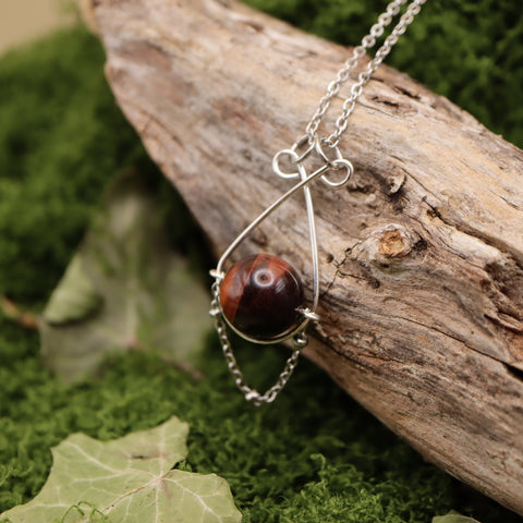 🔥 Pendentif « Braegor » — Le Cœur du Dragon Rouge